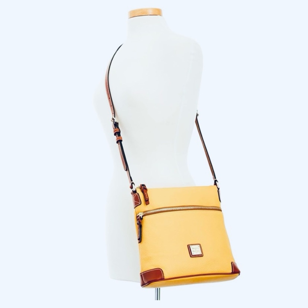 💕HP💕 Authentic Dooney Bourke Mustard Pebbled Leather Crossbody Shoulder Bag
